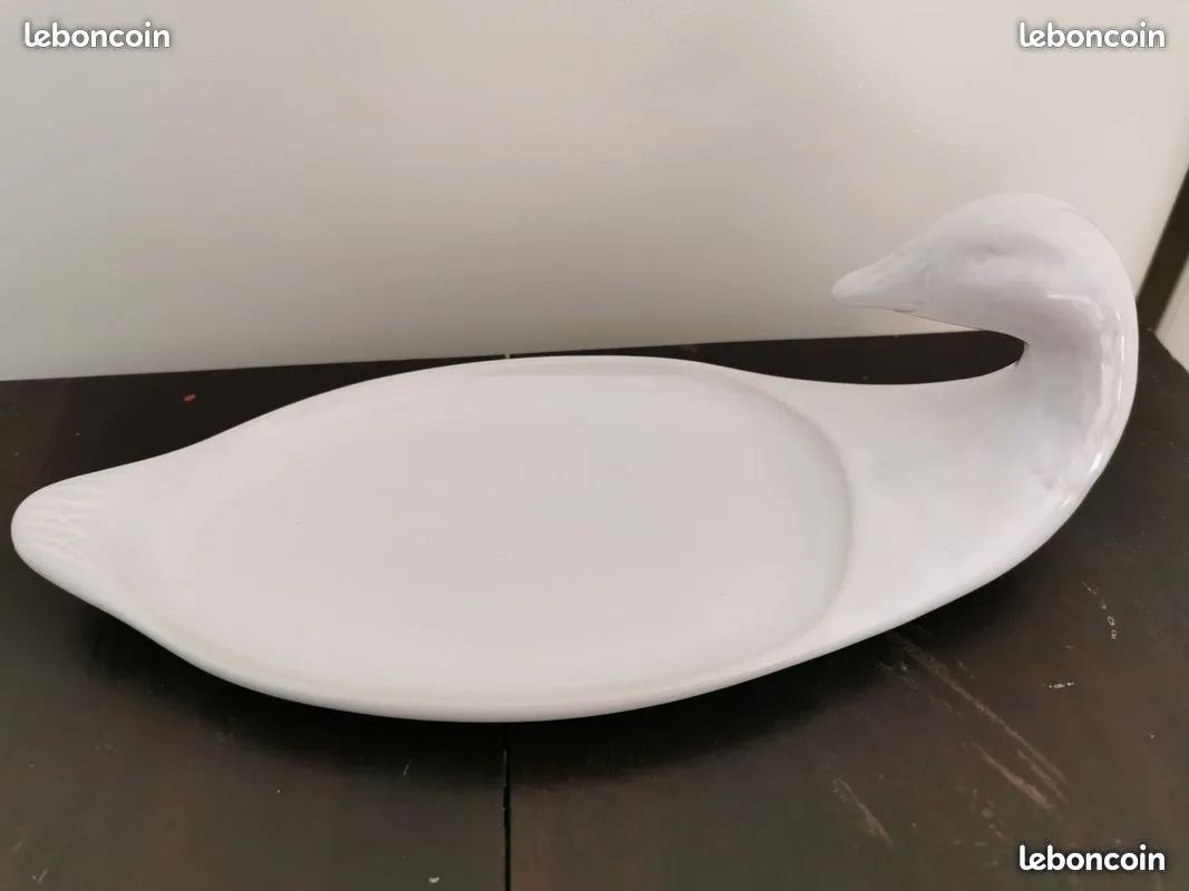 Plusieurs plats porcelaine blanche parfait état : plat apéritif, de service, pour foie gras etc (image 4)