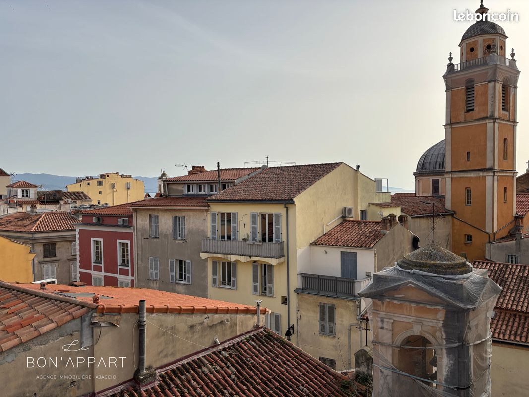 Appartement 2 pièces 47 m² · à Ajaccio · 47 m² · 780 €/mois