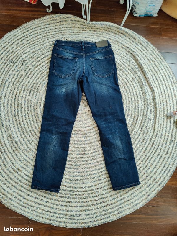 Jean (image 2)
