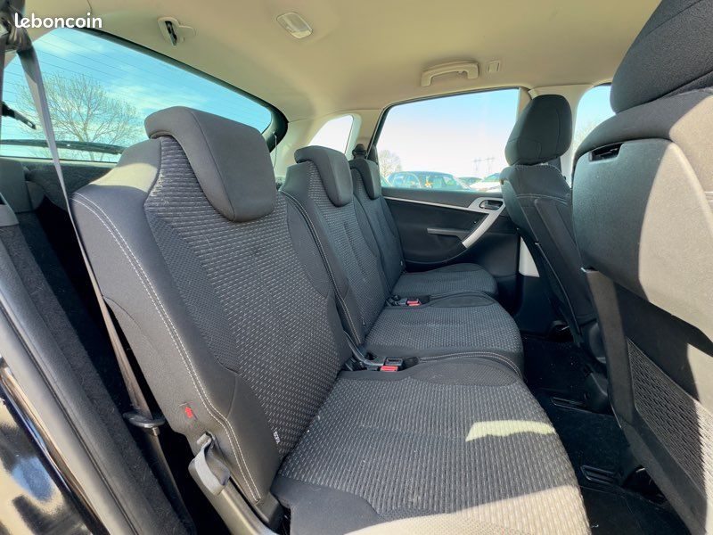 CITROEN C4 II 1.6 HDI 110Ch CONFORT *GARANTIE 6 MOIS (image 10)