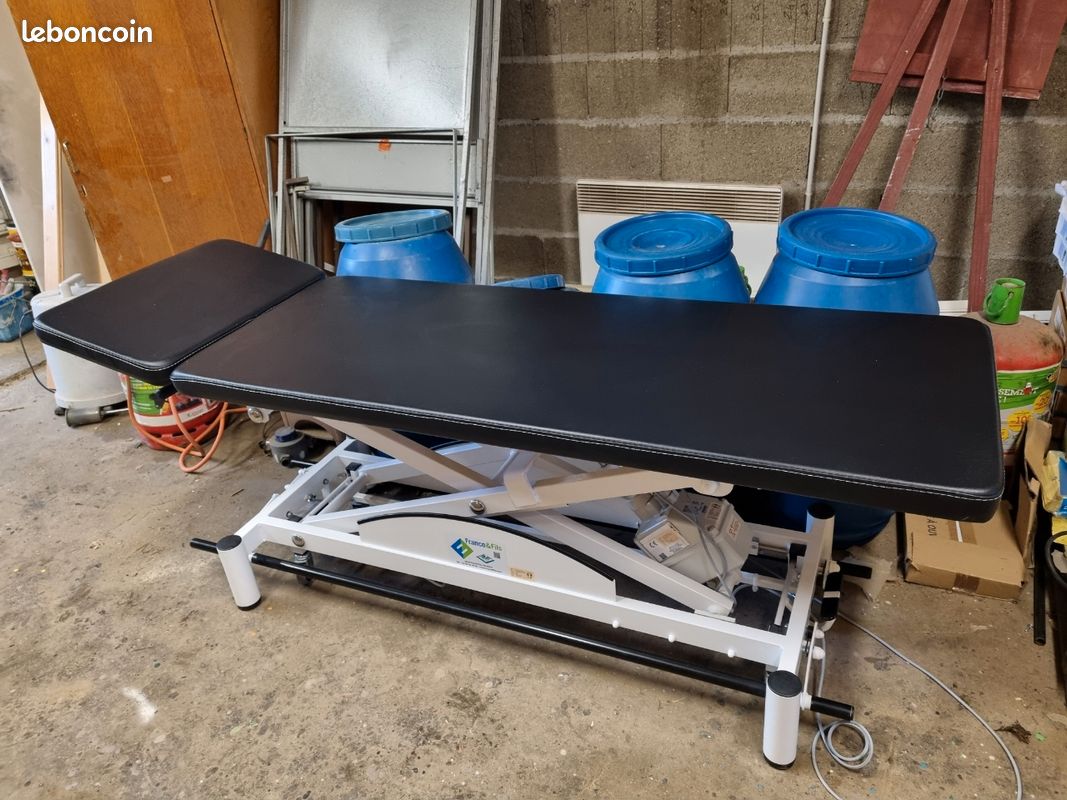 Table électrique kiné ostéo (image 1)