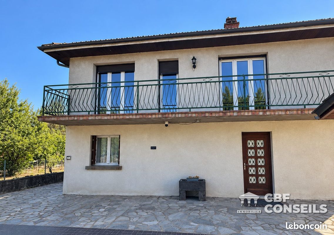 Appartement 4 pièces 132 m² · à Clermont-Ferrand · 132 m² · 1 100 €/mois