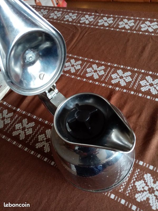 Verseuse/ cafetière ancienne argentée (image 3)
