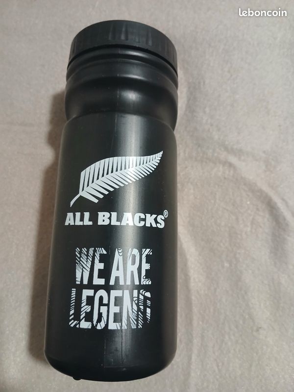 Gourde ALL BLACKS (image 1)
