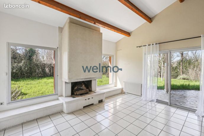 Maison 9 pièces 240 m²