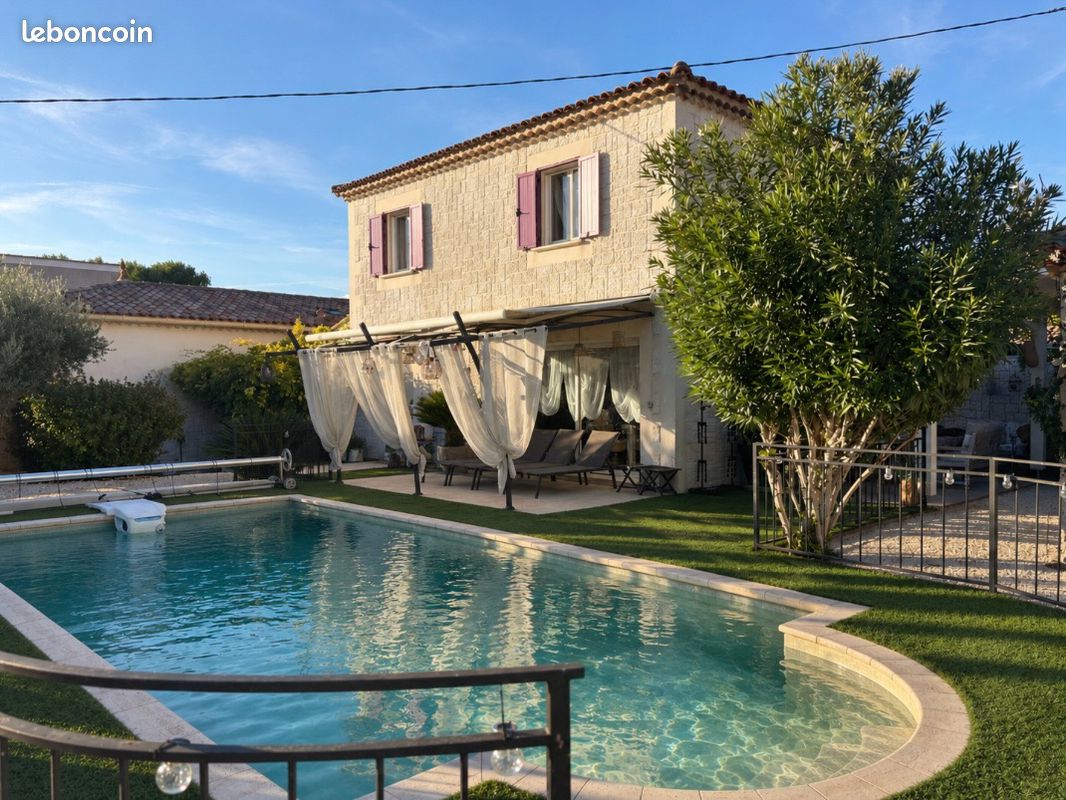 Maison 6 pièces 120 m² · à Tresques · 120 m² · 399 000 €