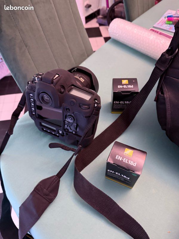 Nikon D6 état neuf full accessoires (image 4)