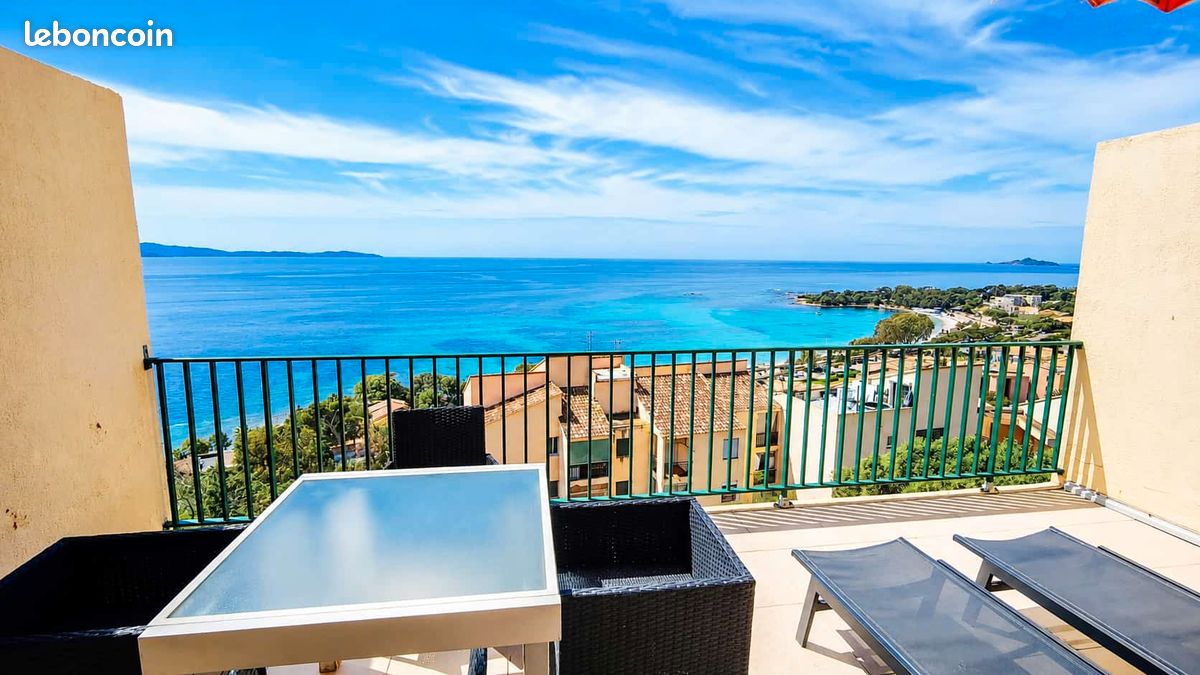 Appartement 1 pièce 32 m² · à Ajaccio · 32 m² · 850 €