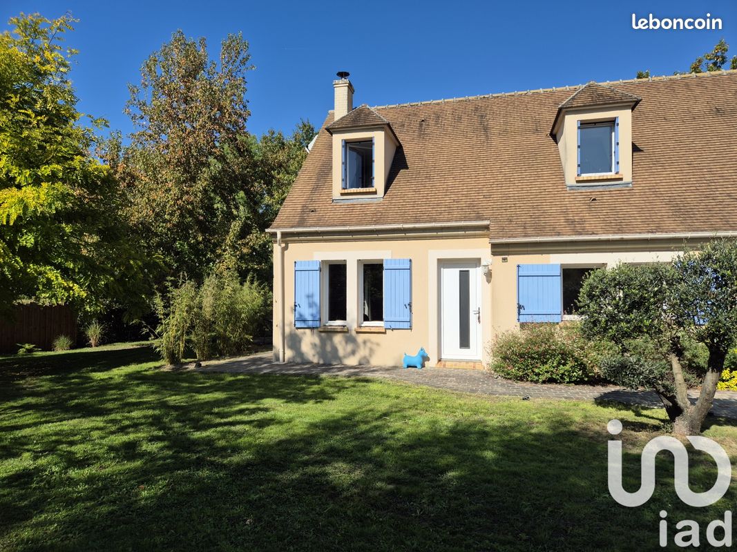 Maison 7 pièces 140 m² · à La Celle-les-Bordes · 140 m² · 499 000 €