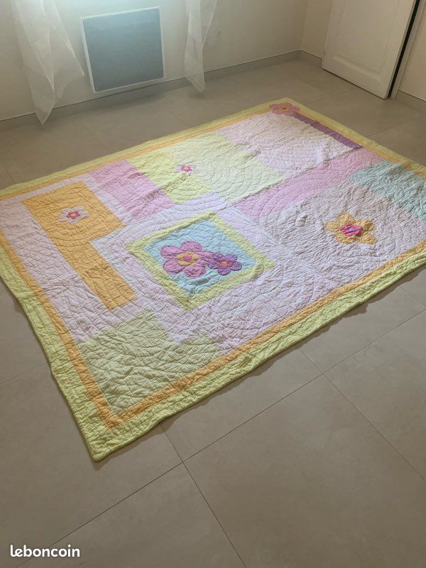 Grand plaid dessus lit (image 1)
