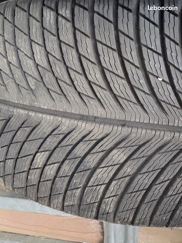 Pneus cayenne neige michelin (image 3)