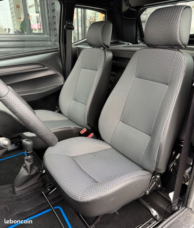 Aixam city pack s10 - diesel - camera de recul (image 8)