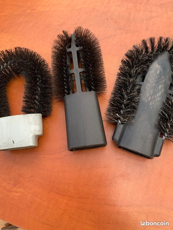 Brosse radiateur aspirateur (image 1)
