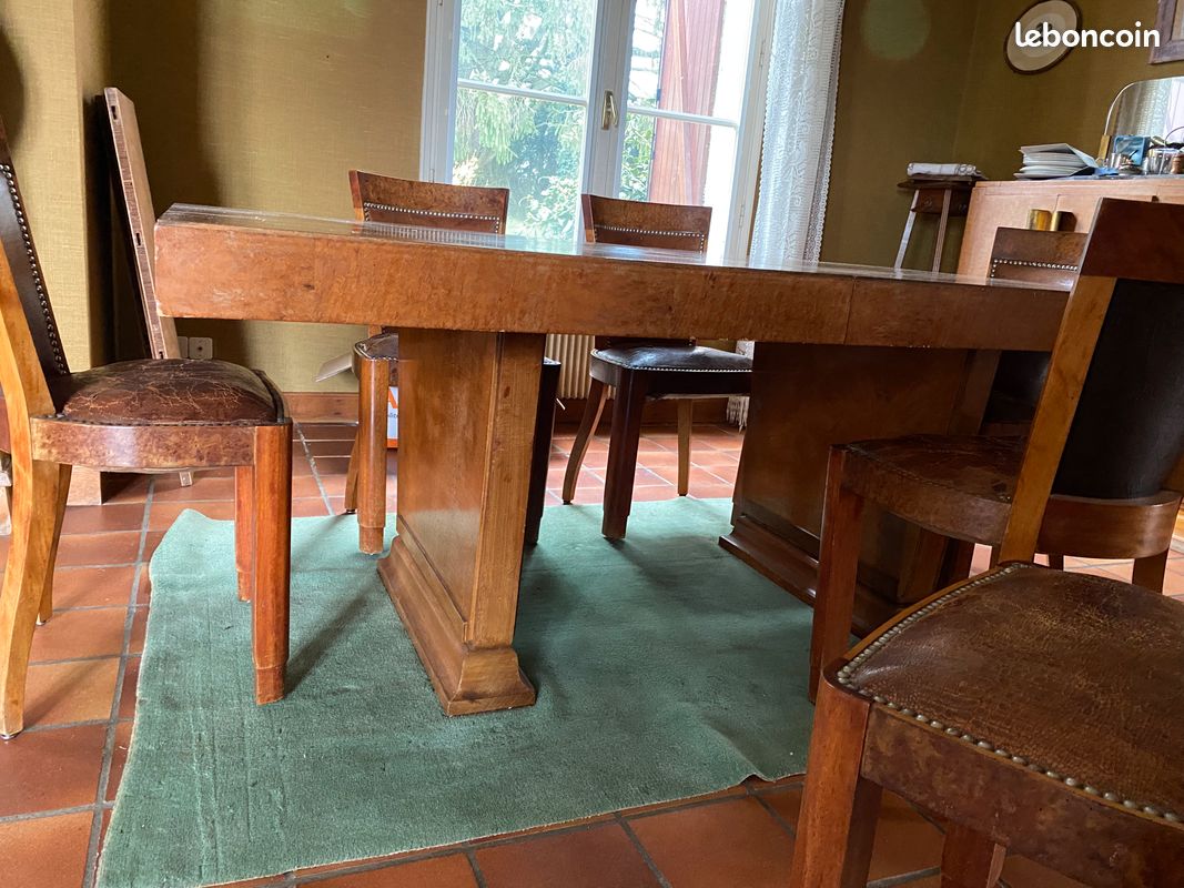 Table à manger en noyer et ses 6 chaises (image 2)