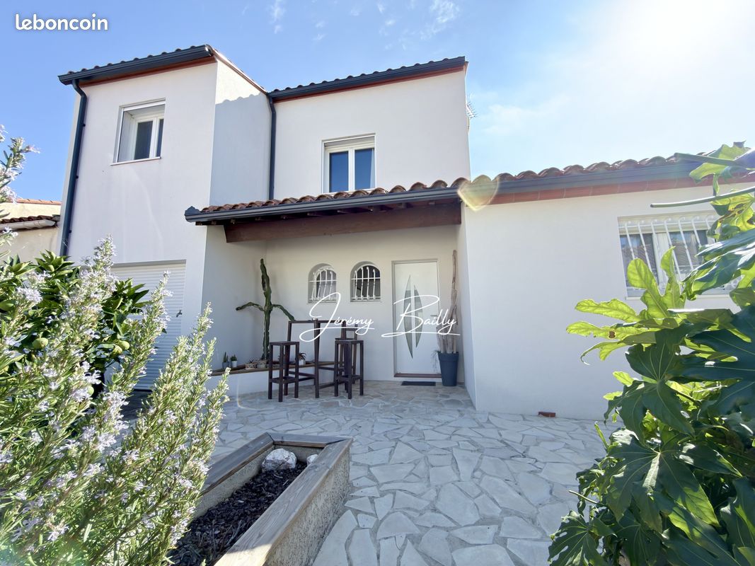 Maison 6 pièces 142 m² · à Villeneuve-de-la-Raho · 142 m² · 385 000 €