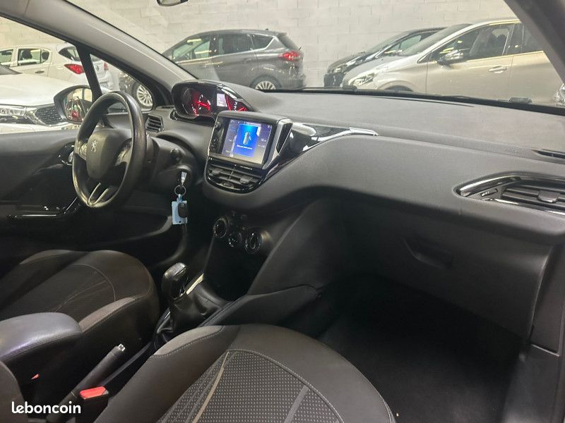 Peugeot 208 1.4 HDI FAP BUSINESS 5P (image 14)