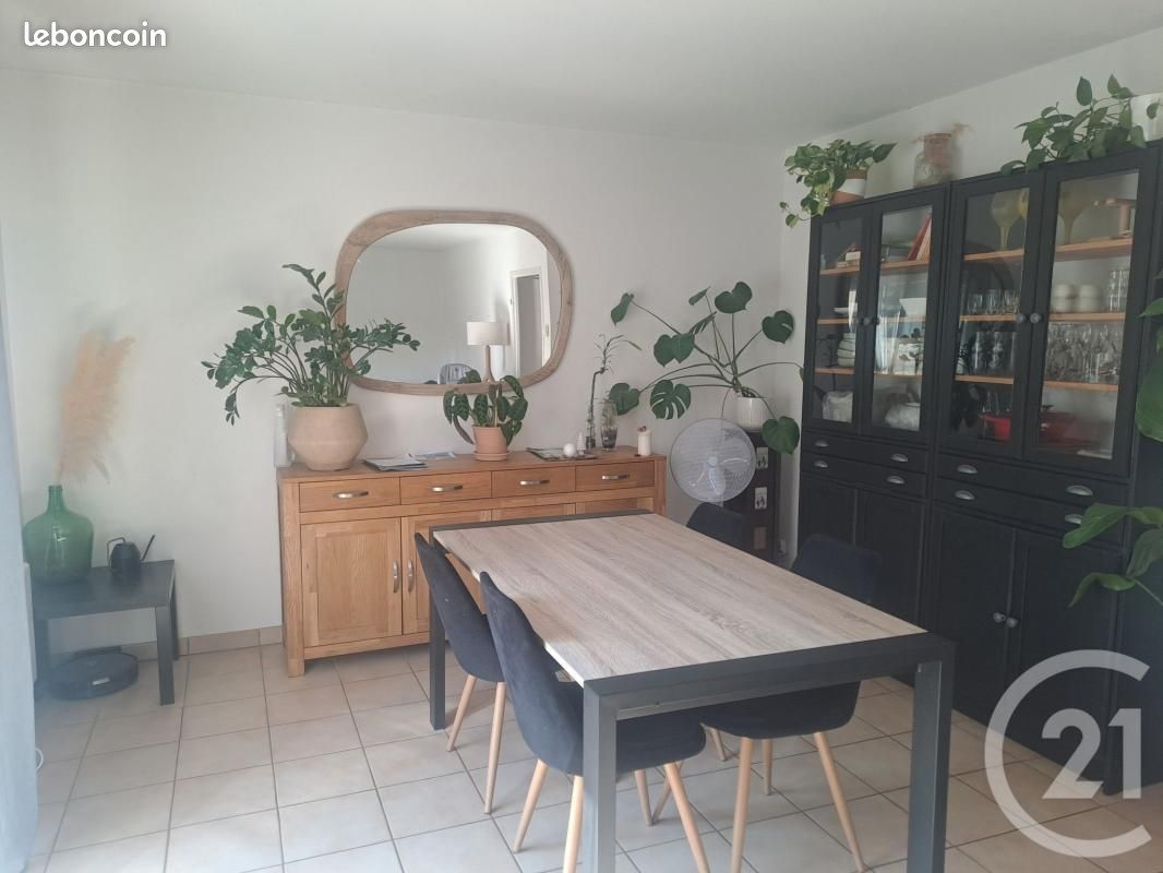 Maison 4 pièces 80 m² · à Chevannes · 80 m² · 680 €
