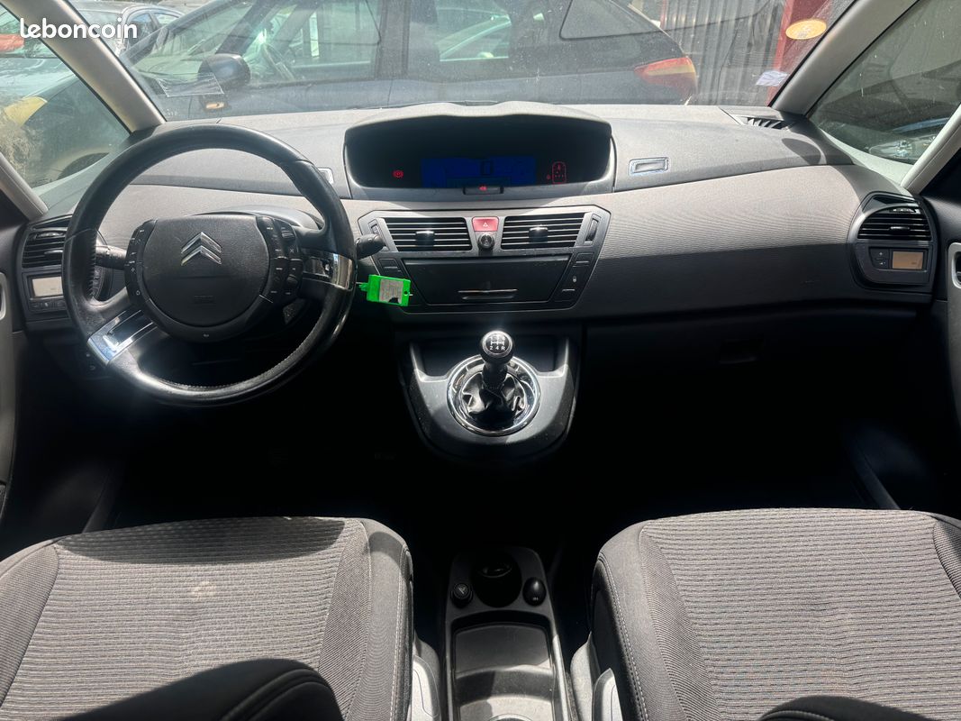 Citroën c4 Picasso 1,6 litre hdi 110 cv fap (image 5)