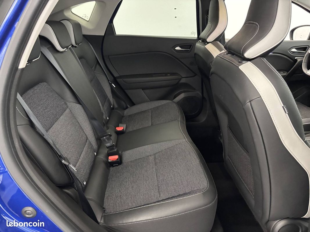 RENAULT Captur E-Tech full hybrid 145 Techno (image 16)