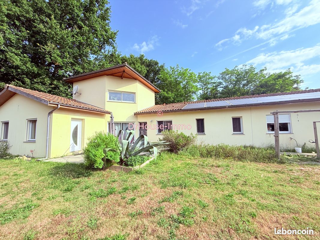 Maison 8 pièces 160 m² · à Lesparre-Médoc · 160 m² · 299 000 €