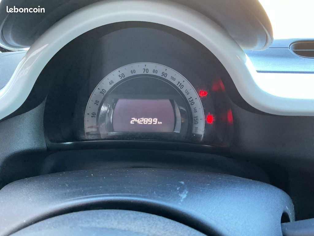RENAULT TWINGO 3 1.0 sCe 70 LIMITED (image 15)