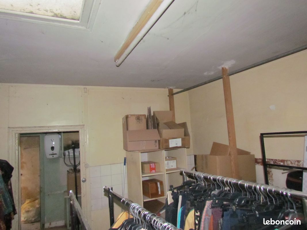 Immeuble 126 m² · à Ruffec · 126 m² · 58 850 €