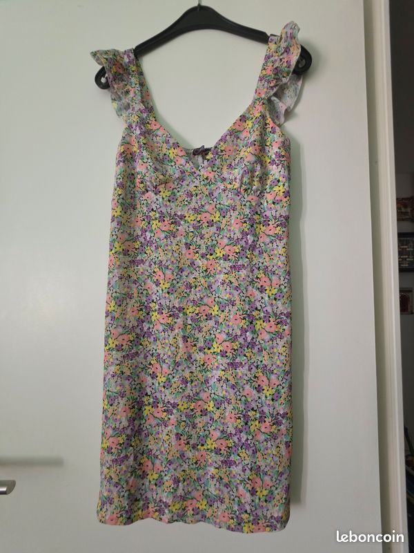 Robe (image 1)