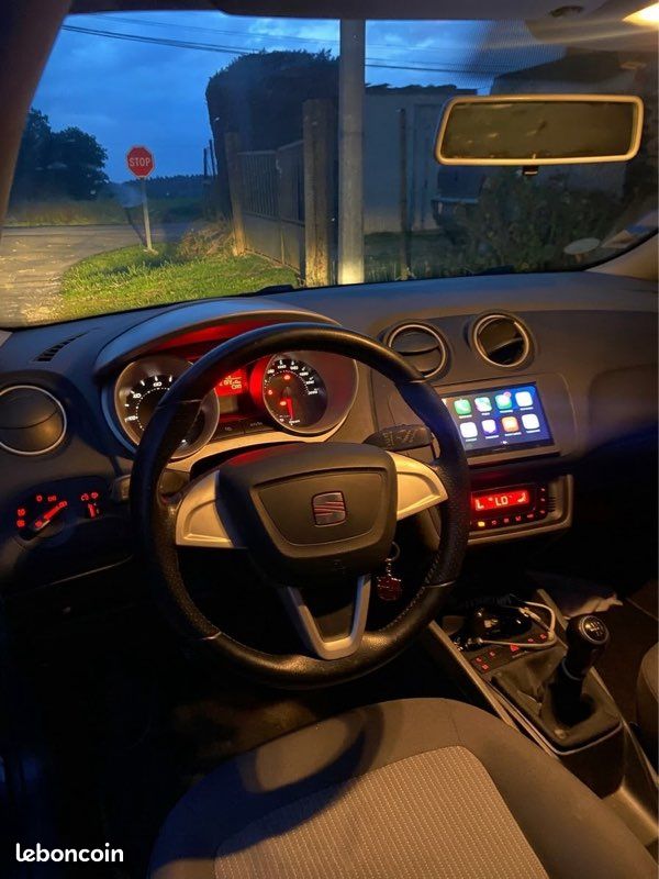 Seat Ibiza 1.6 tdi 90ch (image 3)