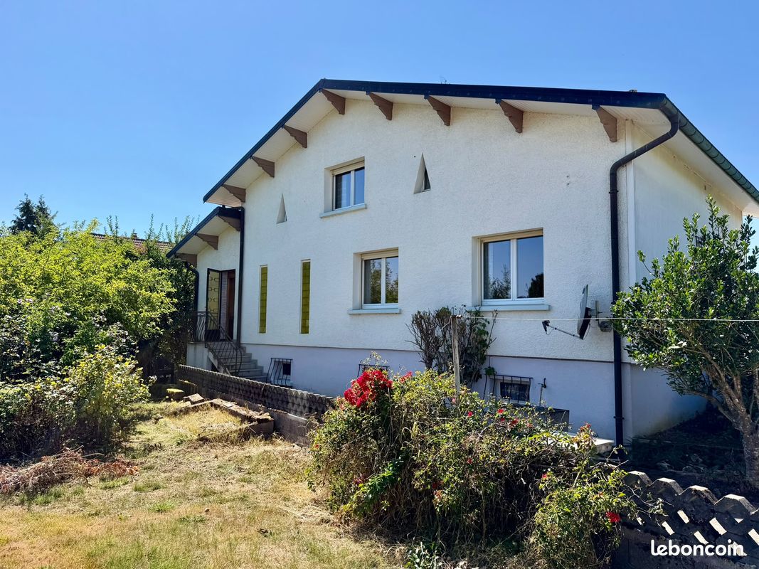 Maison 7 pièces 160 m² · à Lure · 160 m² · 149 000 €
