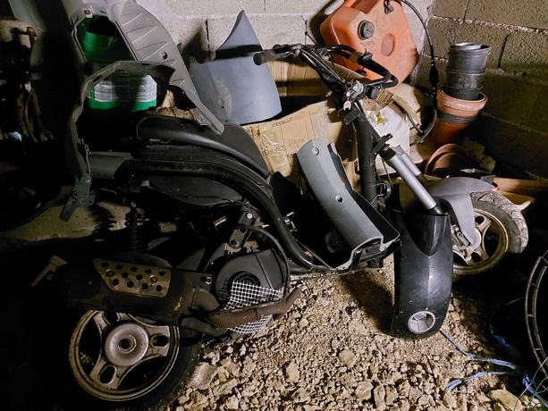 Vente pièces scooter et moto 50cc ales