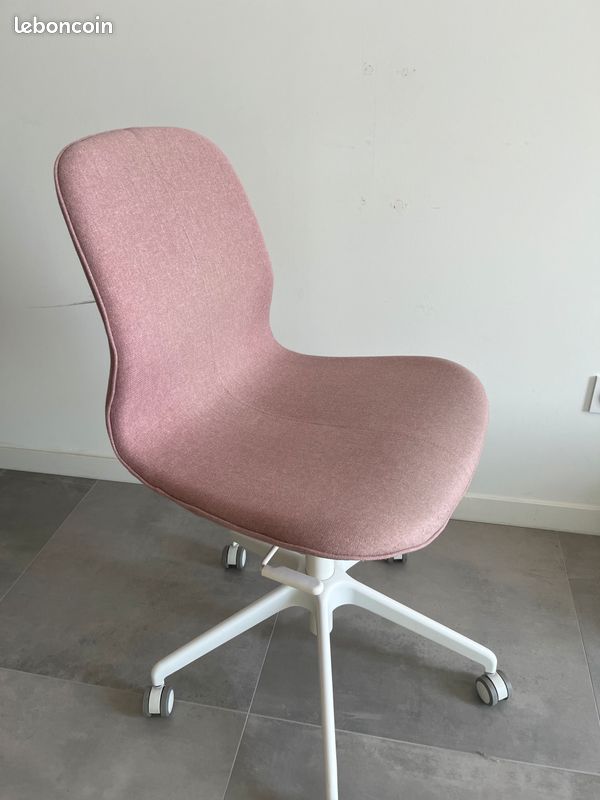 Chaise bureau IKEA rose (image 1)