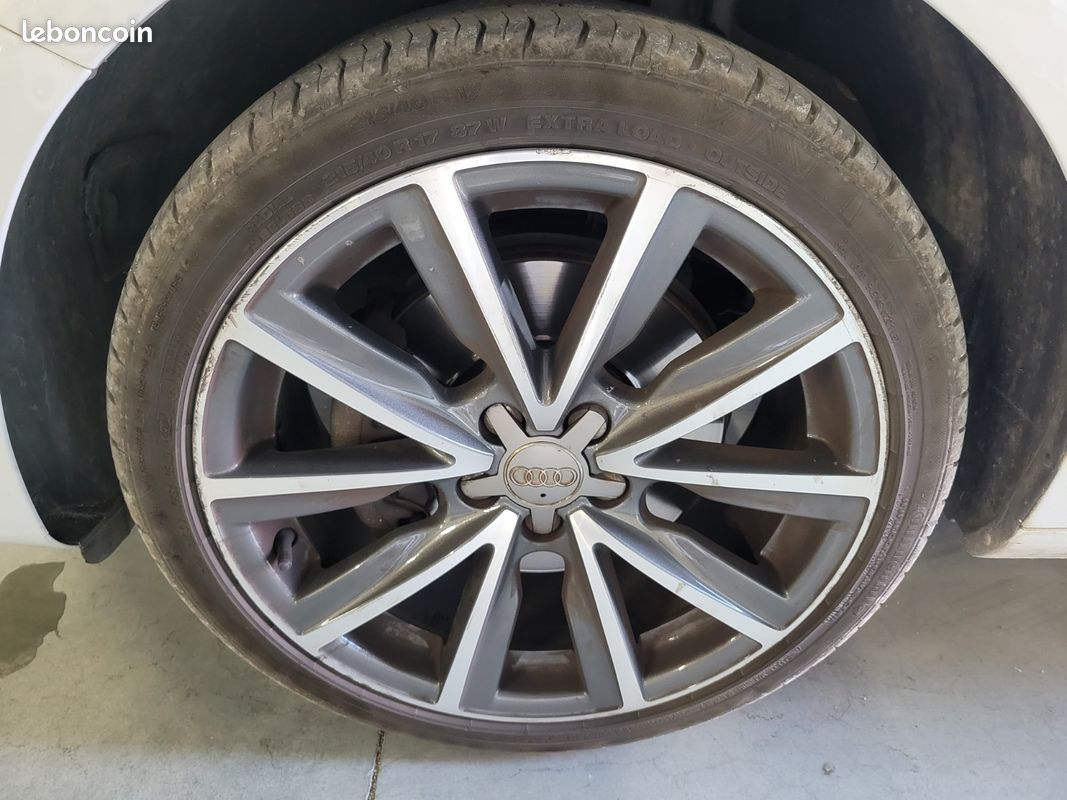 Audi A1 Sportback Ambition Luxe S-tronic 150cv - TOIT OUVRANT/RADARS AV & AR/REGULATEUR DE VITESSE/CLIMATISATION (image 23)