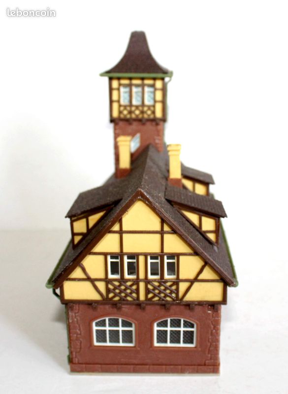 Vollmer 1034 – Bâtiment Résidentiel/ Prison Miniature HO (1974, Analogique, Époque 2)