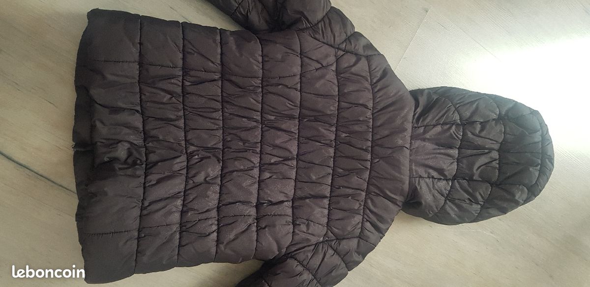 Doudoune fille 8 ans Bon état (image 2)