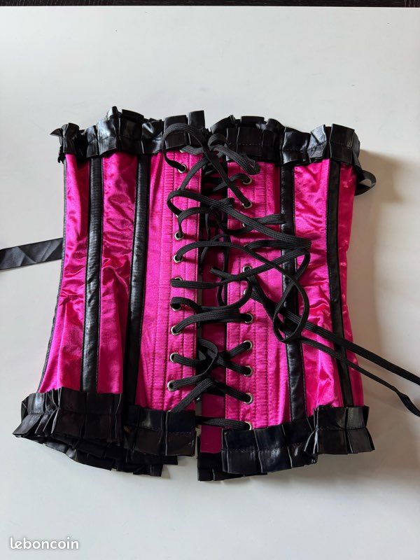 Corset noir et rose gothique baroque steampunk (image 11)