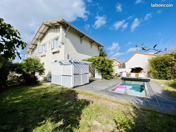 Propriété 7 pièces 210 m²