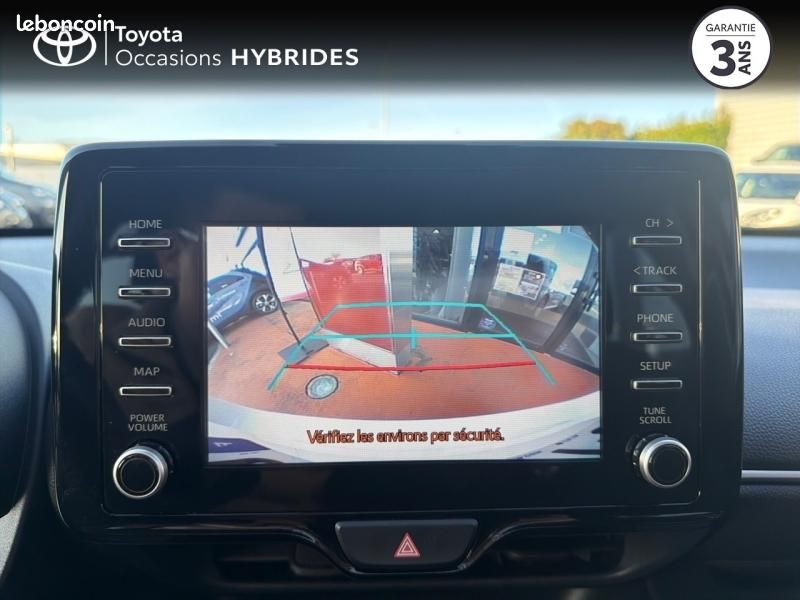 Toyota Yaris 116h Dynamic Business 5p + Programme Beyond Zero Academy MY22 (image 16)