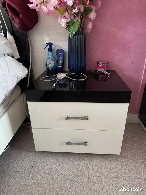 À vendre meubles chambres complète (image 4)
