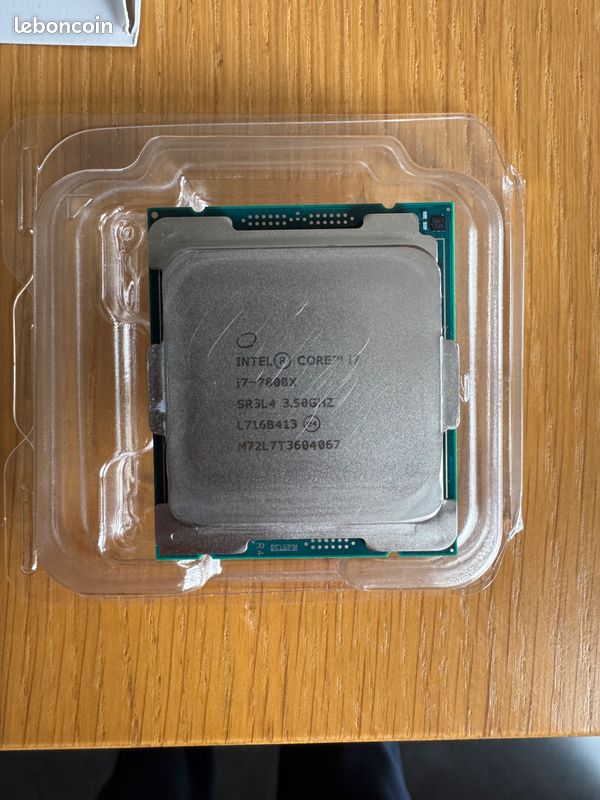 Lot X299 : Gigabyte X299 AORUS Gaming 3 + i7‑7800X + 3 ventilateurs RGB (image 3)