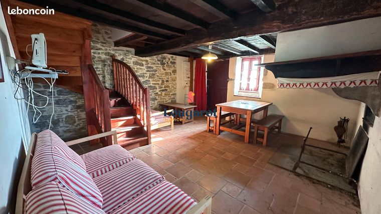 Maison 10 pièces 253 m²