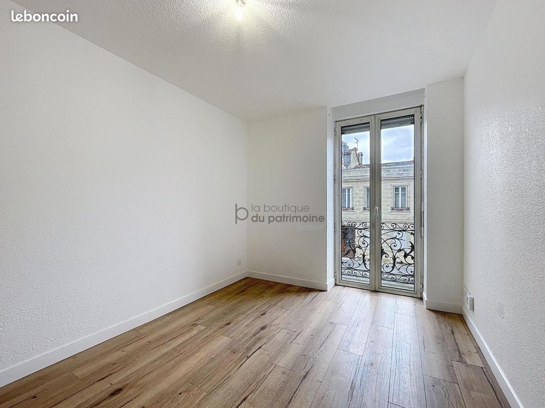 Appartement 1 pièce 15 m² · à Bordeaux · 15 m² · 393 €/mois
