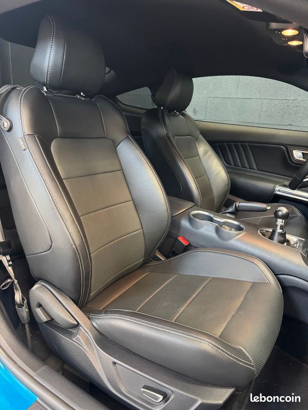 Ford Mustang Coupé GT Premium Fastback 5.0 V8 450 ch BVM6 (image 13)
