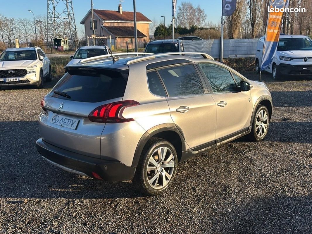 PEUGEOT 2008 1.2 puretech 110 crossway (image 5)