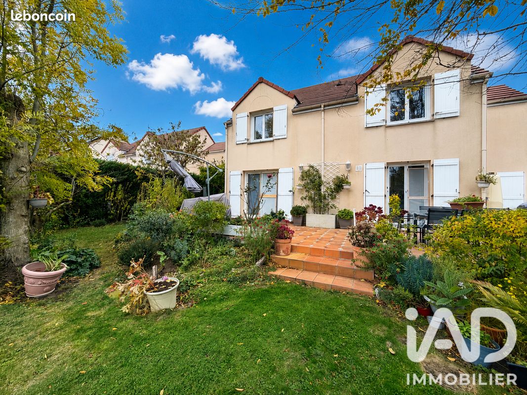 Maison 6 pièces 140 m² · à Marolles-en-Hurepoix · 140 m² · 445 000 €