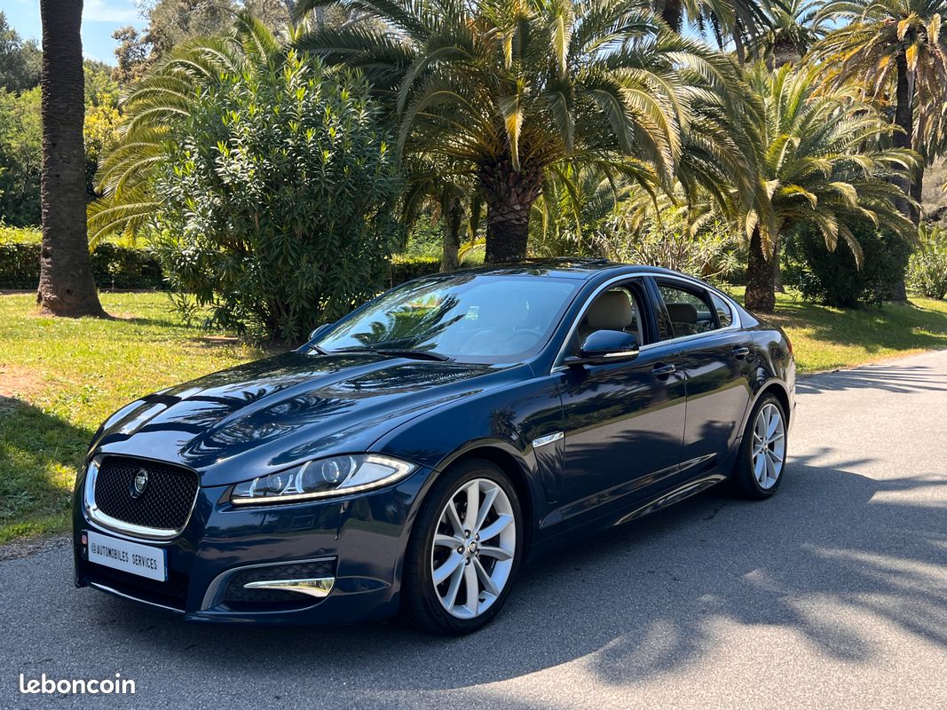JAGUAR XF (2) 3.0 V6 D 240 BVA LUXE PREMIUM SERIE LIMITE / Historique d'entretien / Garantie (image 13)
