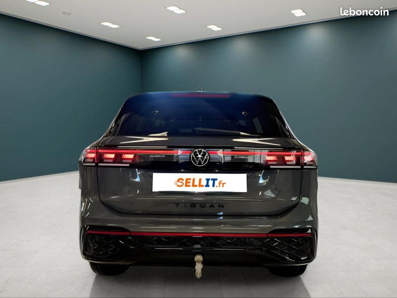Volkswagen TIGUAN 2.0 TDI 193 R-LINE 4MOTION DSG7 BLACK PACK / ATTELAGE AUTOMATIQUE (image 4)