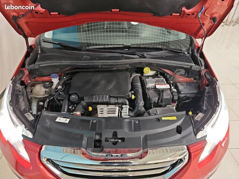 Peugeot 2008 1.2 PureTech 110ch Crossway S&S (image 11)