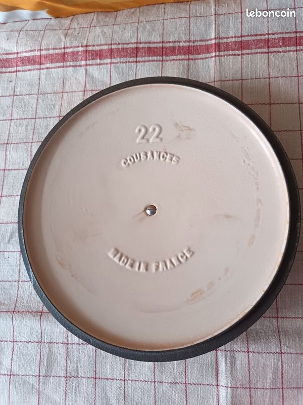 Pot Moule Kouglof.Fonte Vintage. Cousances. Le Creuset Boîte D'origine