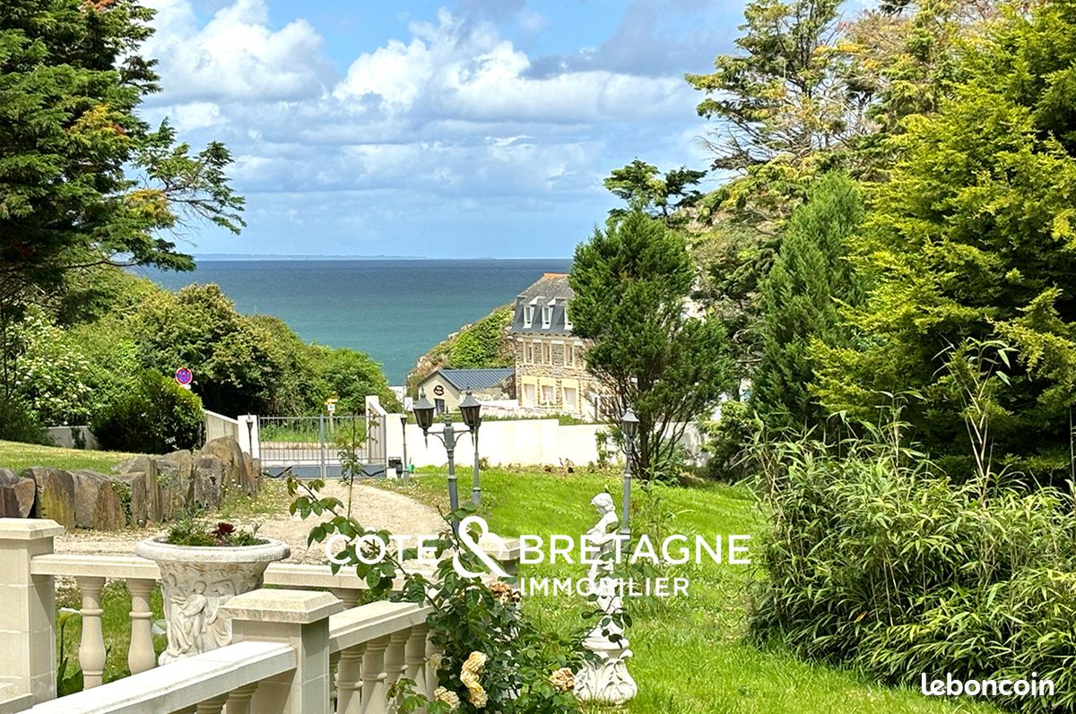 Maison 11 pièces 266 m² · à Pléneuf-Val-André · 266 m² · 649 788 €