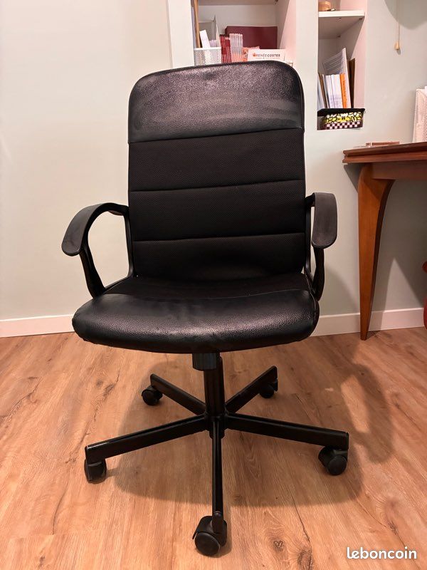 Chaise de bureau (image 1)